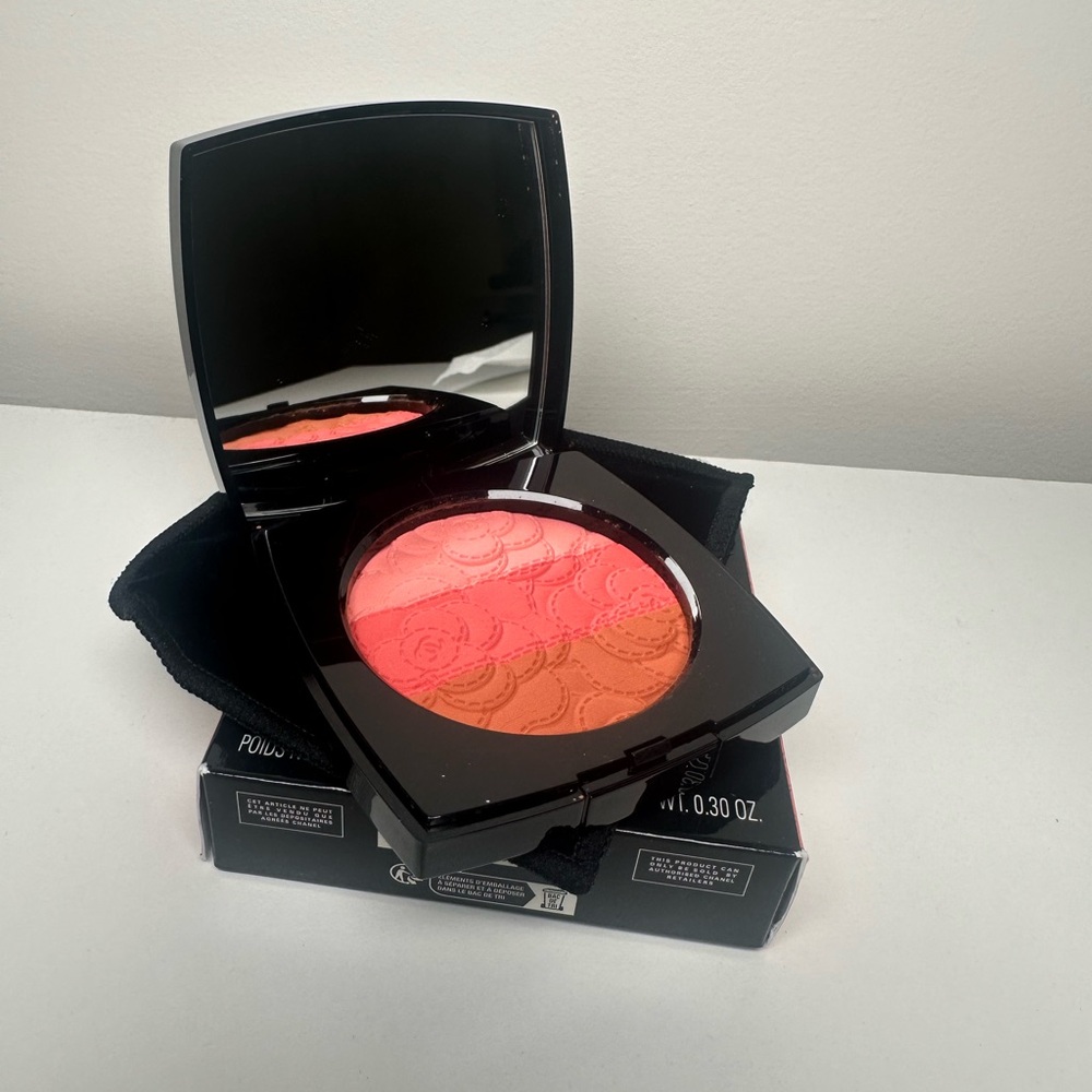 Chanel powder blush Trio